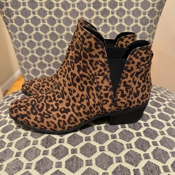 Circus by Sam Edelman Preston Leopard Booties - Picture 2 of 9